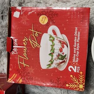 BNIB BLOSSOM Holiday flower pot planter- 2pc- stocking design